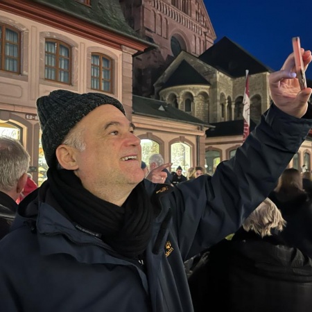 Größeres Bild ansehen